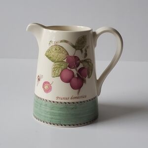 Wedgwood Sarah's Garden Queen's Ware Creamer or Milk Jug Vintage 1997 EUC